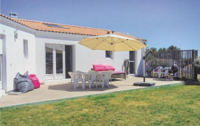 Three-Bedroom Holiday Home in St. Michel en l'Herm